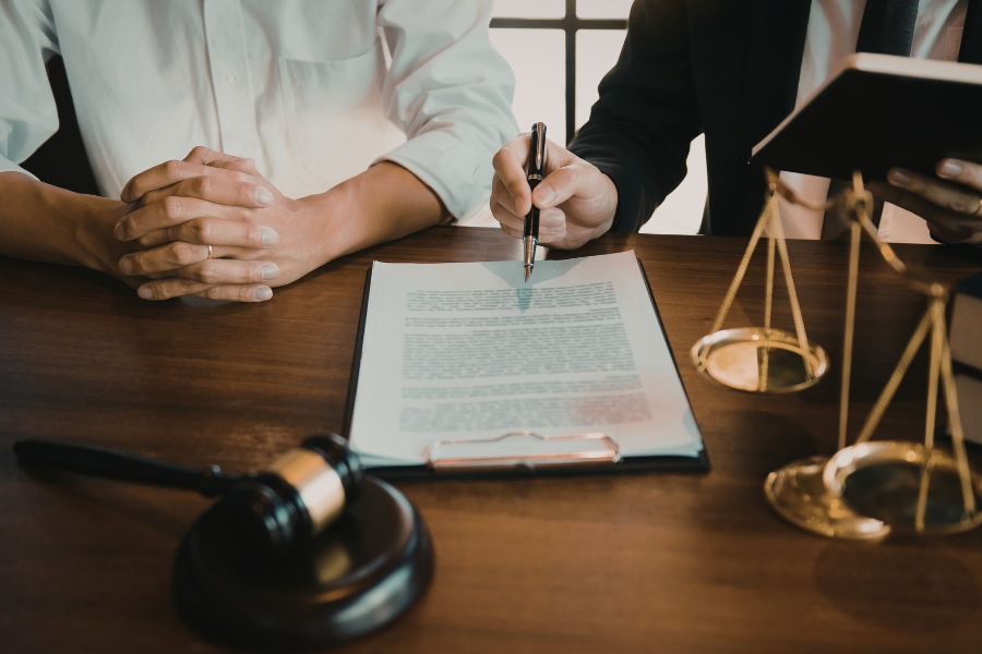 Tudo sobre Procuração: Quando fazer, quais poderes e por que ela importa para você?